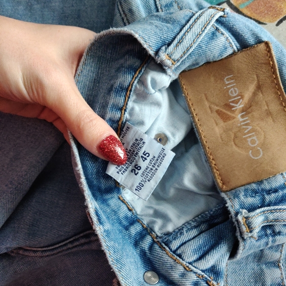 VINTAGE CALVIN KLEIN HIGH WAIST MOM JEANS - Picture 2 of 8